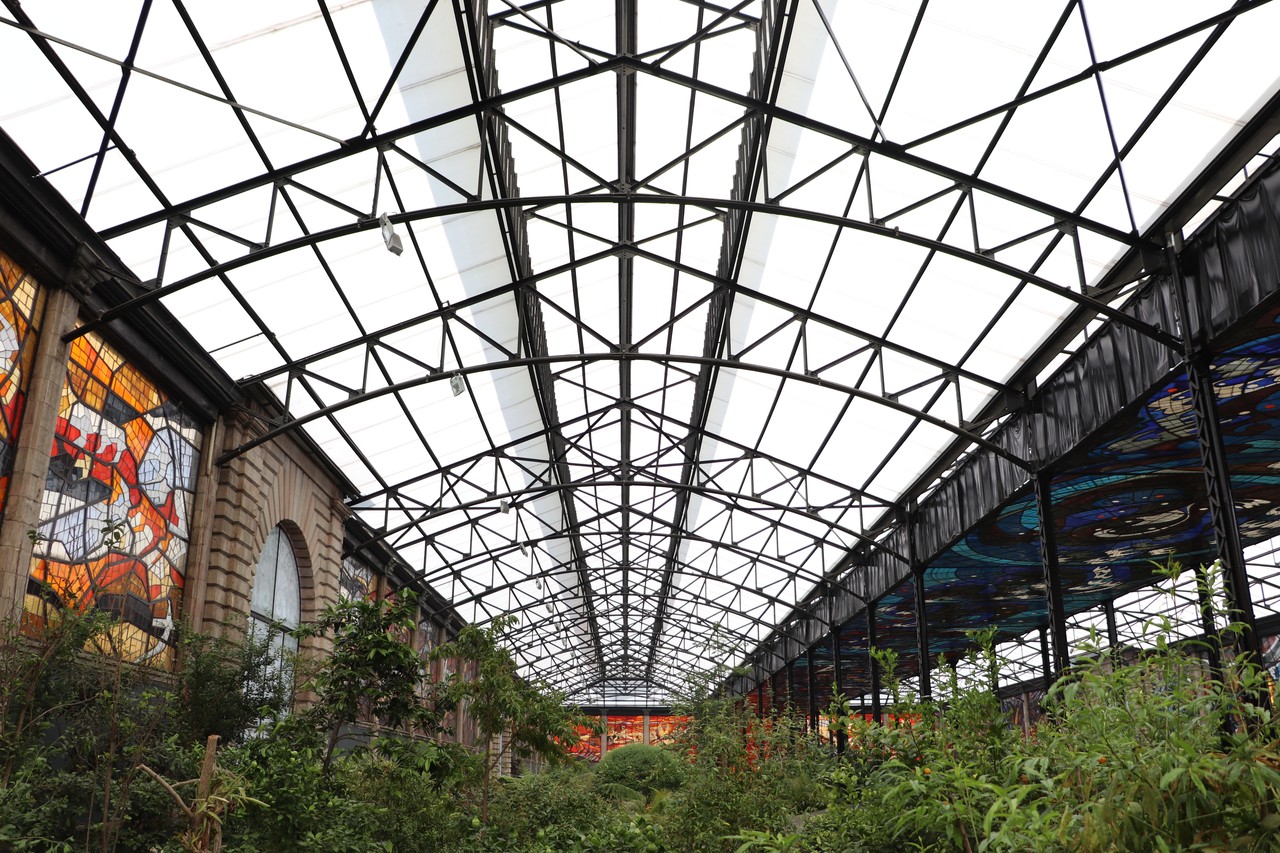 Greenhouse roof and wall panels