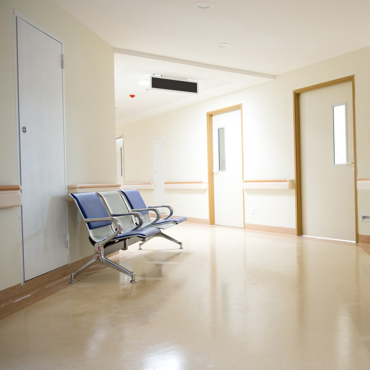 Hospital hygienic wall and ceiling panels